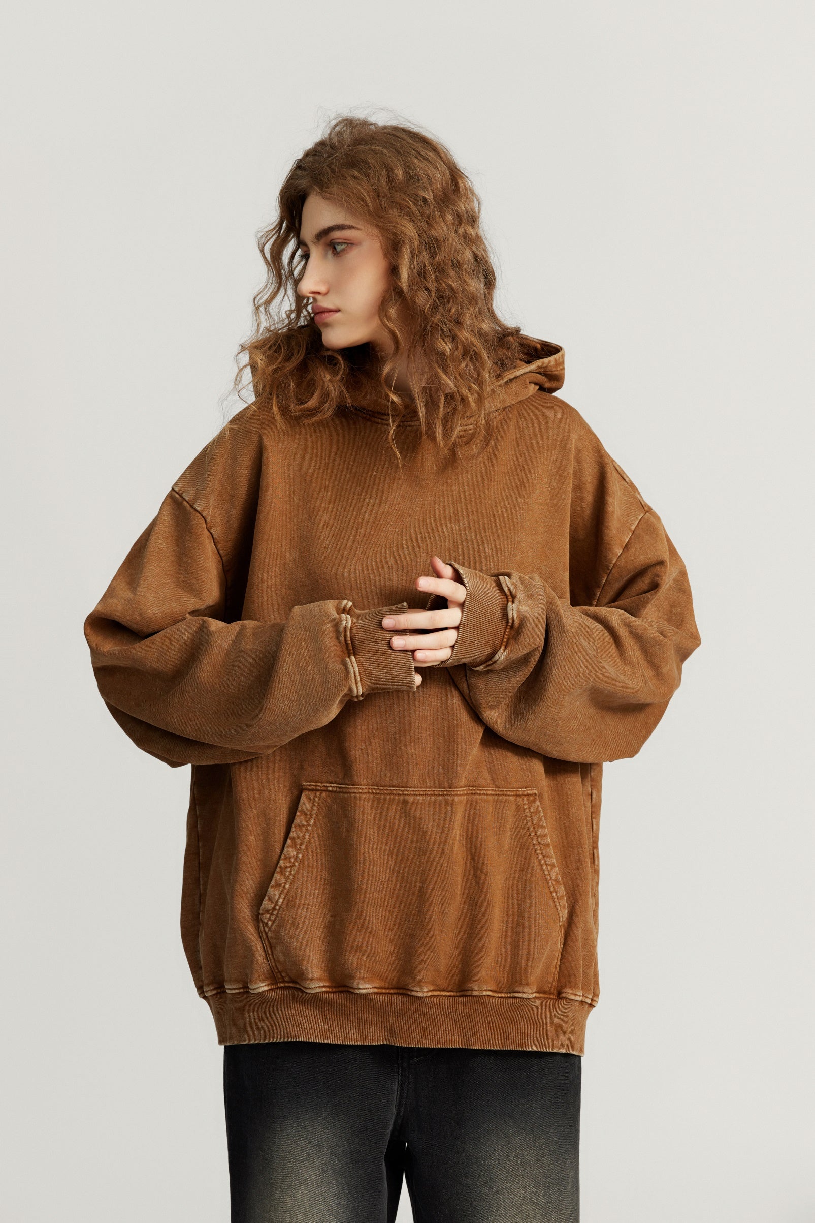 420GSM Women’s Heavyweight Fried-Color Snow-Wash Hoodie  Brown