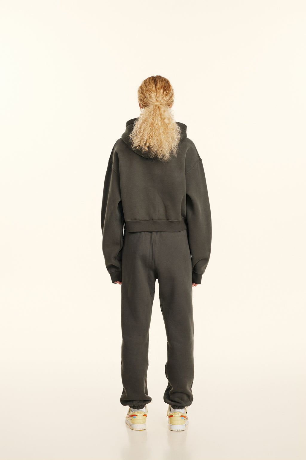 345GSM Women’s Cropped Fleece-Lined Zip-Up Hoodie Taupe