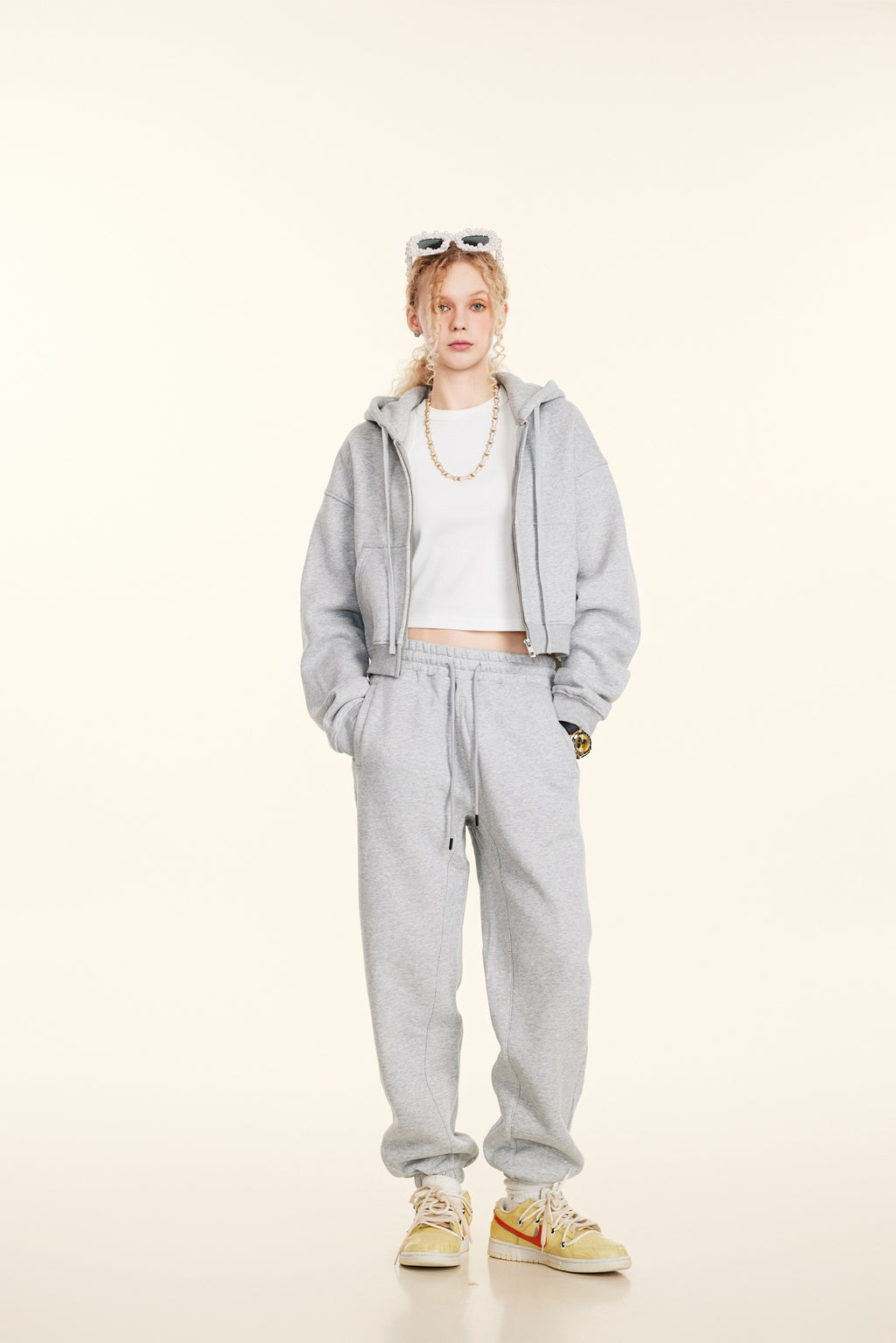 345GSM Women’s Cropped Fleece-Lined Zip-Up Hoodie Heather Gray