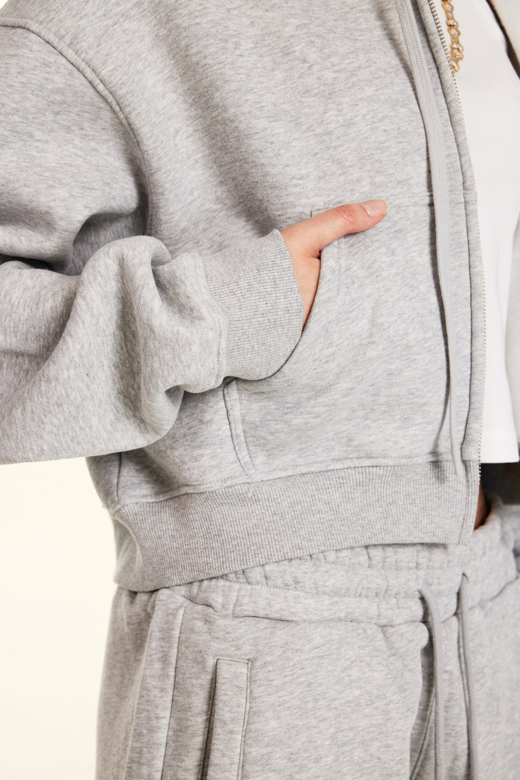 345GSM Women’s Cropped Fleece-Lined Zip-Up Hoodie Heather Gray