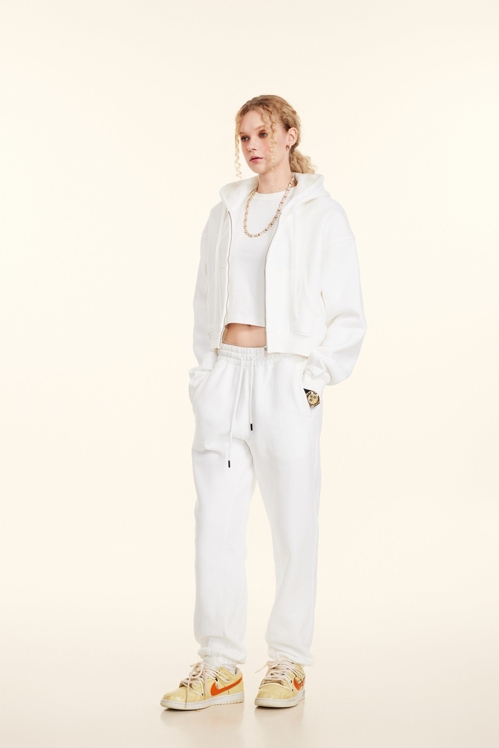 345GSM Women’s Cropped Fleece-Lined Zip-Up Hoodie White