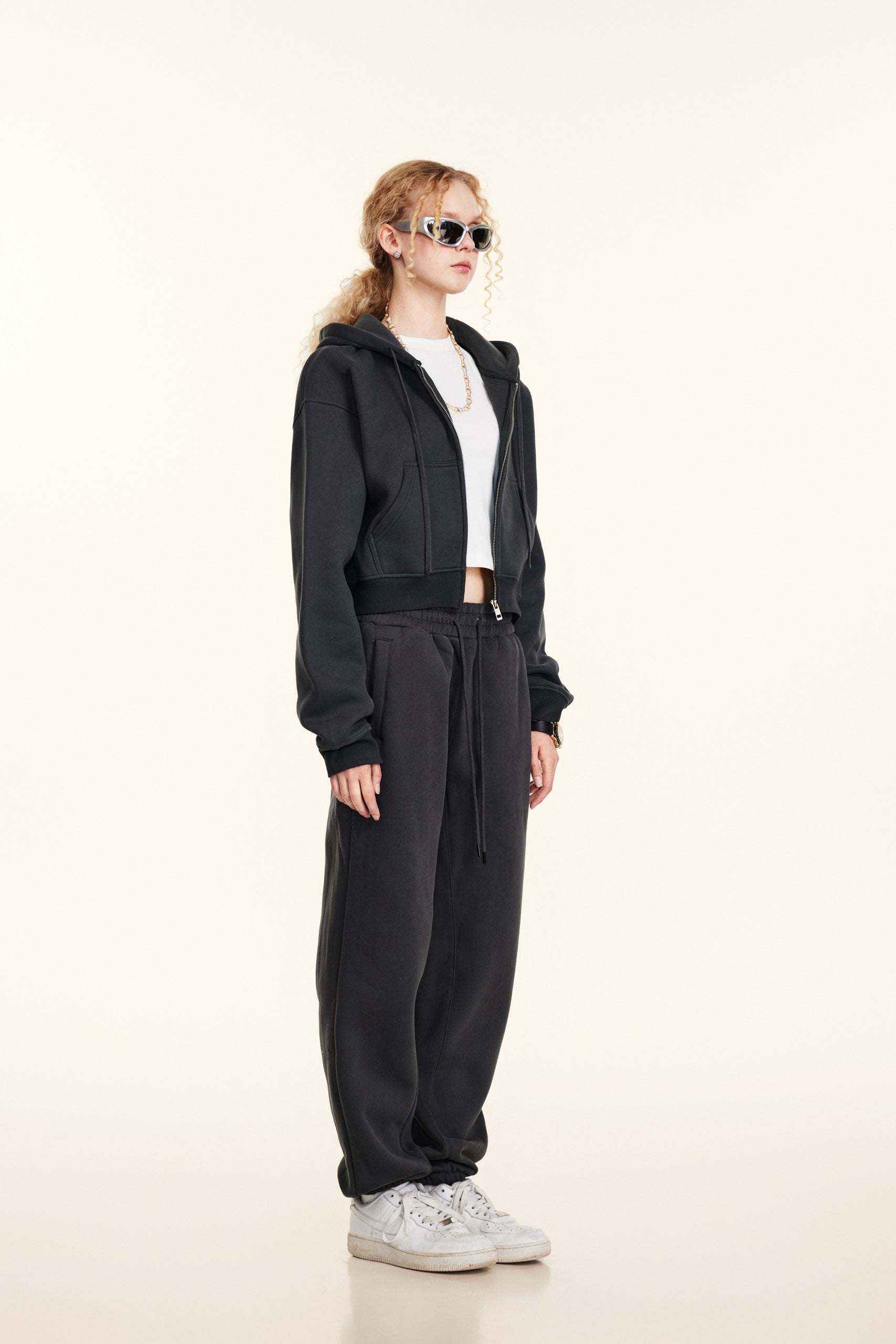345GSM Women’s Cropped Fleece-Lined Zip-Up Hoodie Charcoal