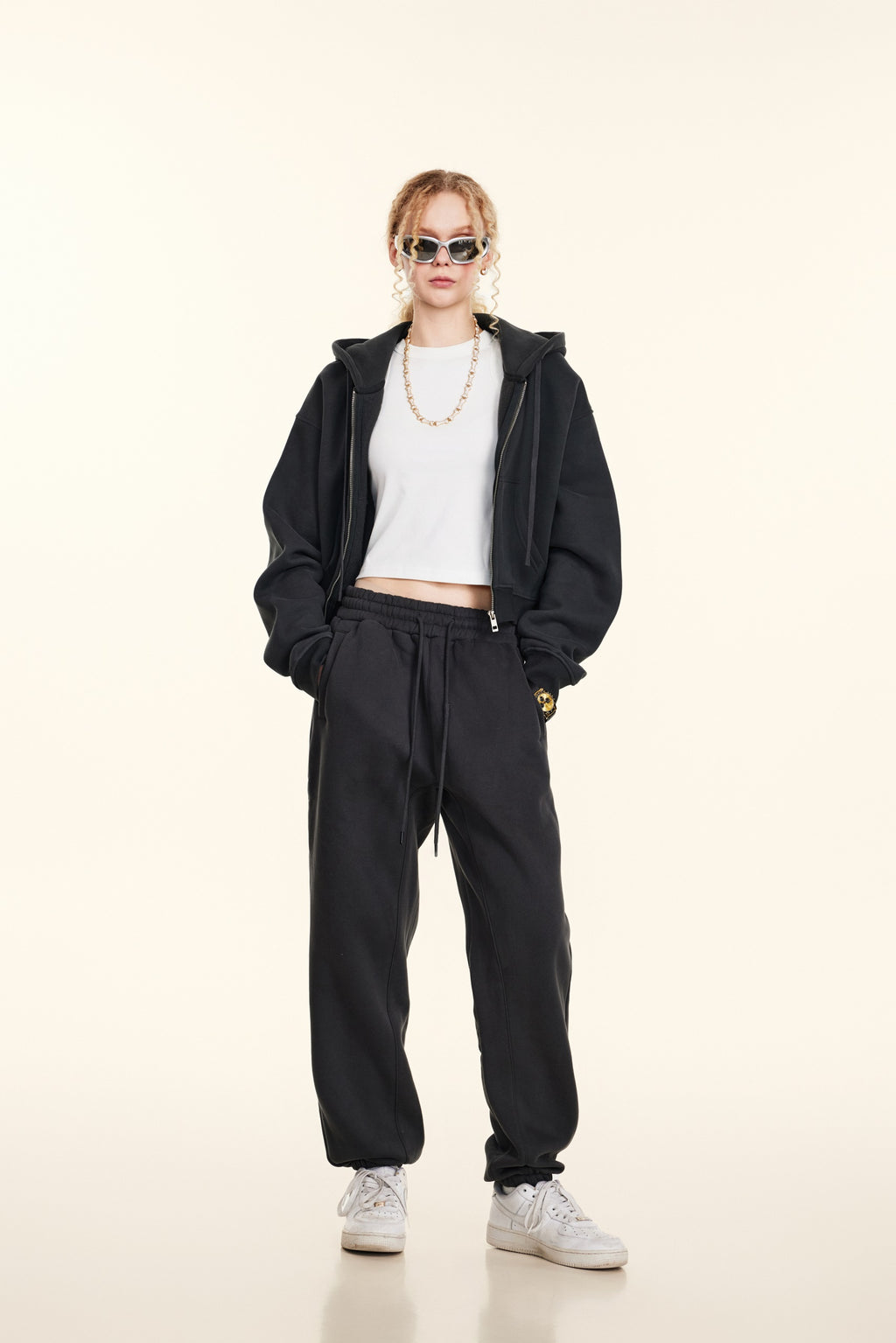 345GSM Women’s Cropped Fleece-Lined Zip-Up Hoodie Charcoal