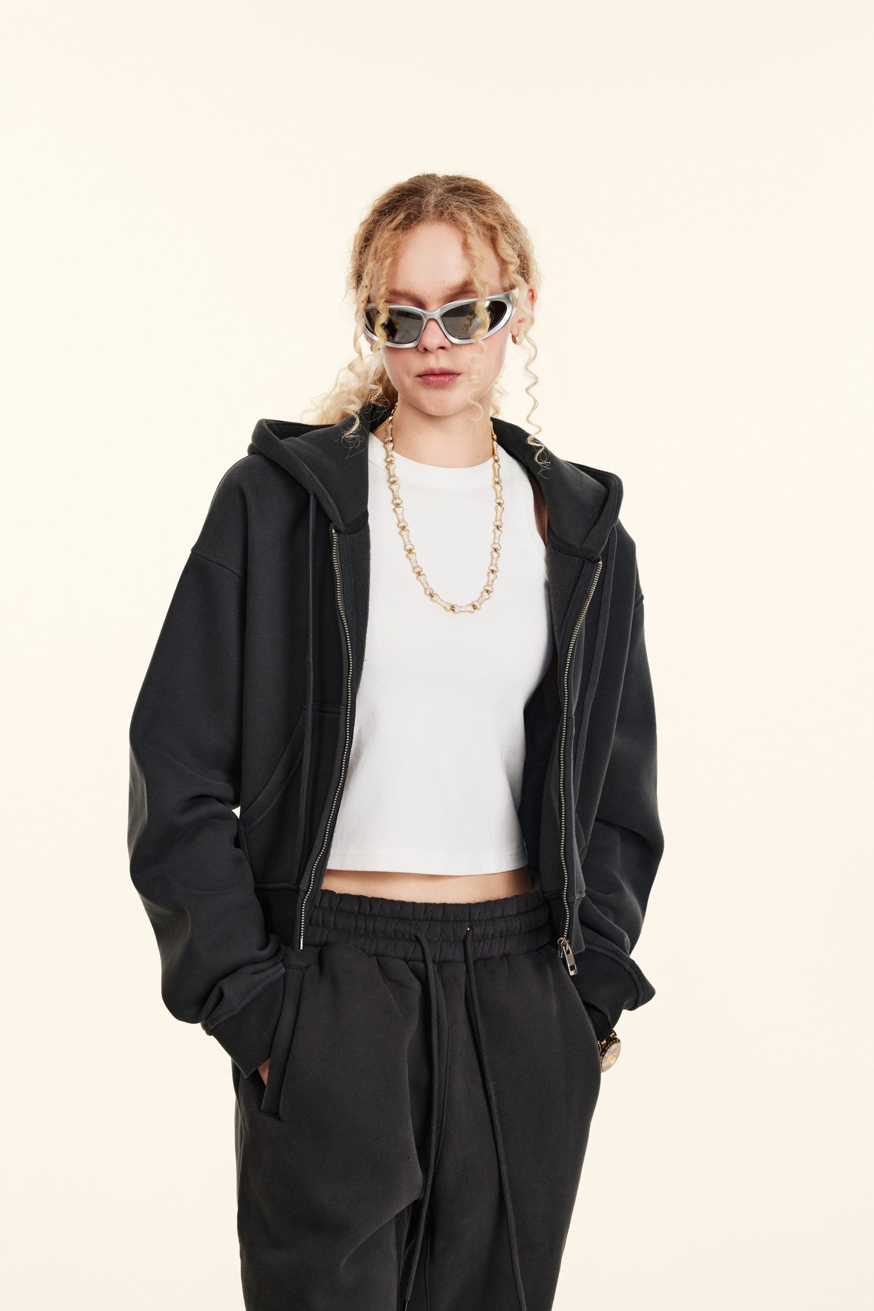 345GSM Women’s Cropped Fleece-Lined Zip-Up Hoodie Charcoal