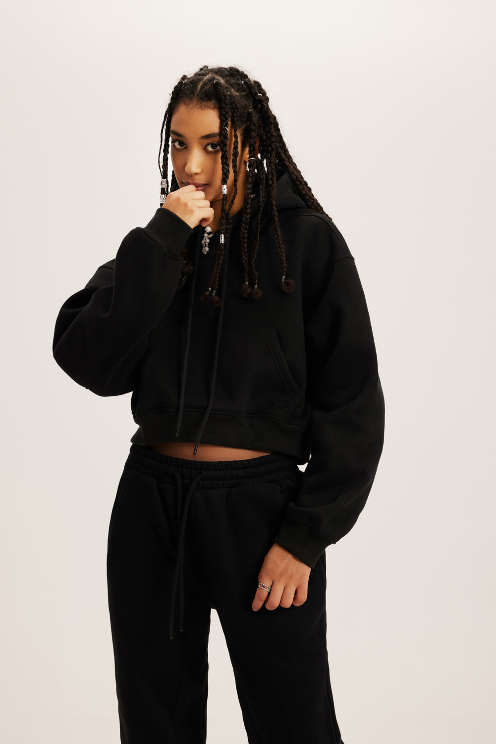 345GSM Women’s Heavyweight Cropped Fleece Hoodie Black