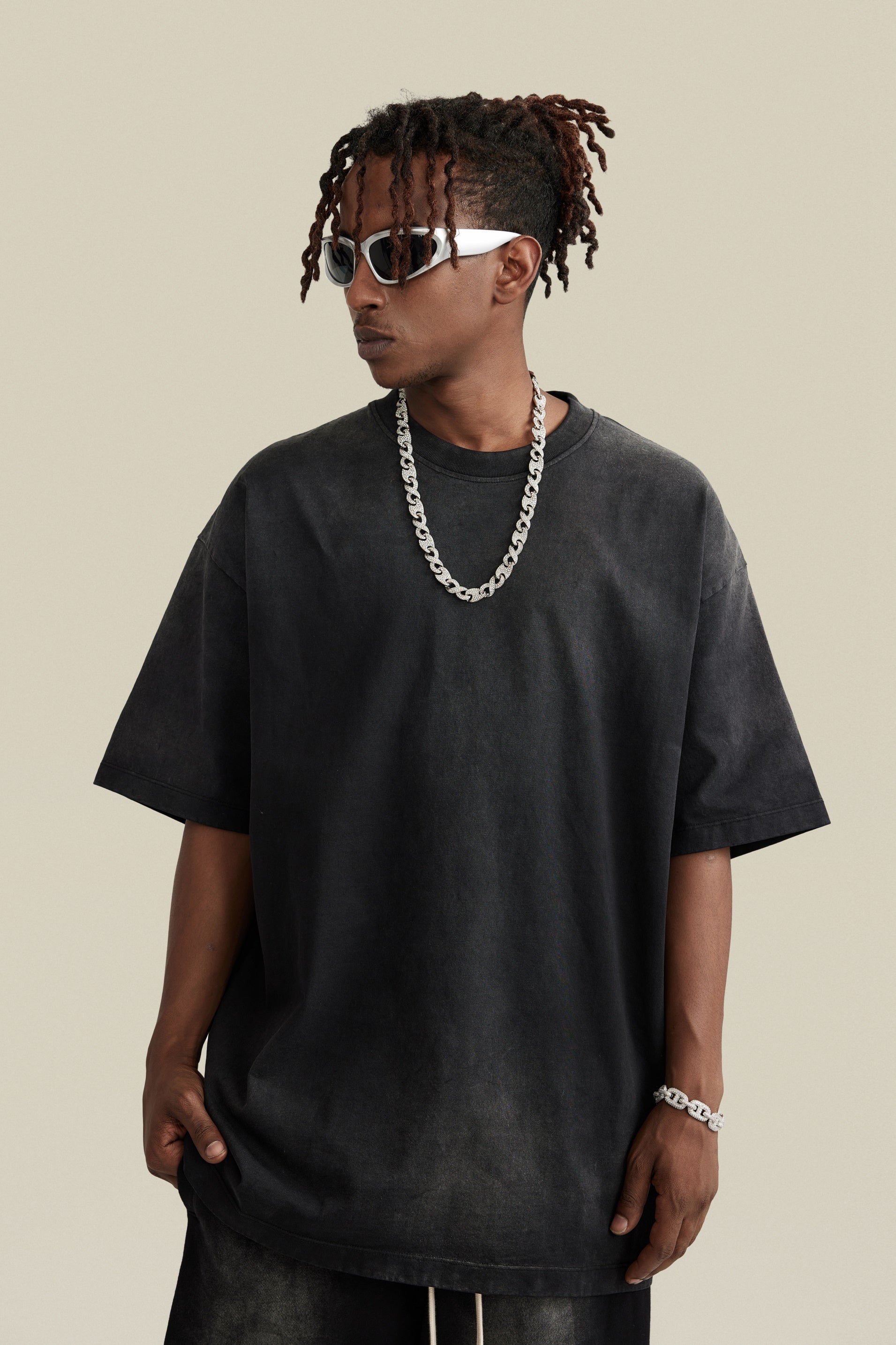 270GSM Women’s Water-Wash PP-Sprayed Monkey Wash Crew Neck T-shirt Black