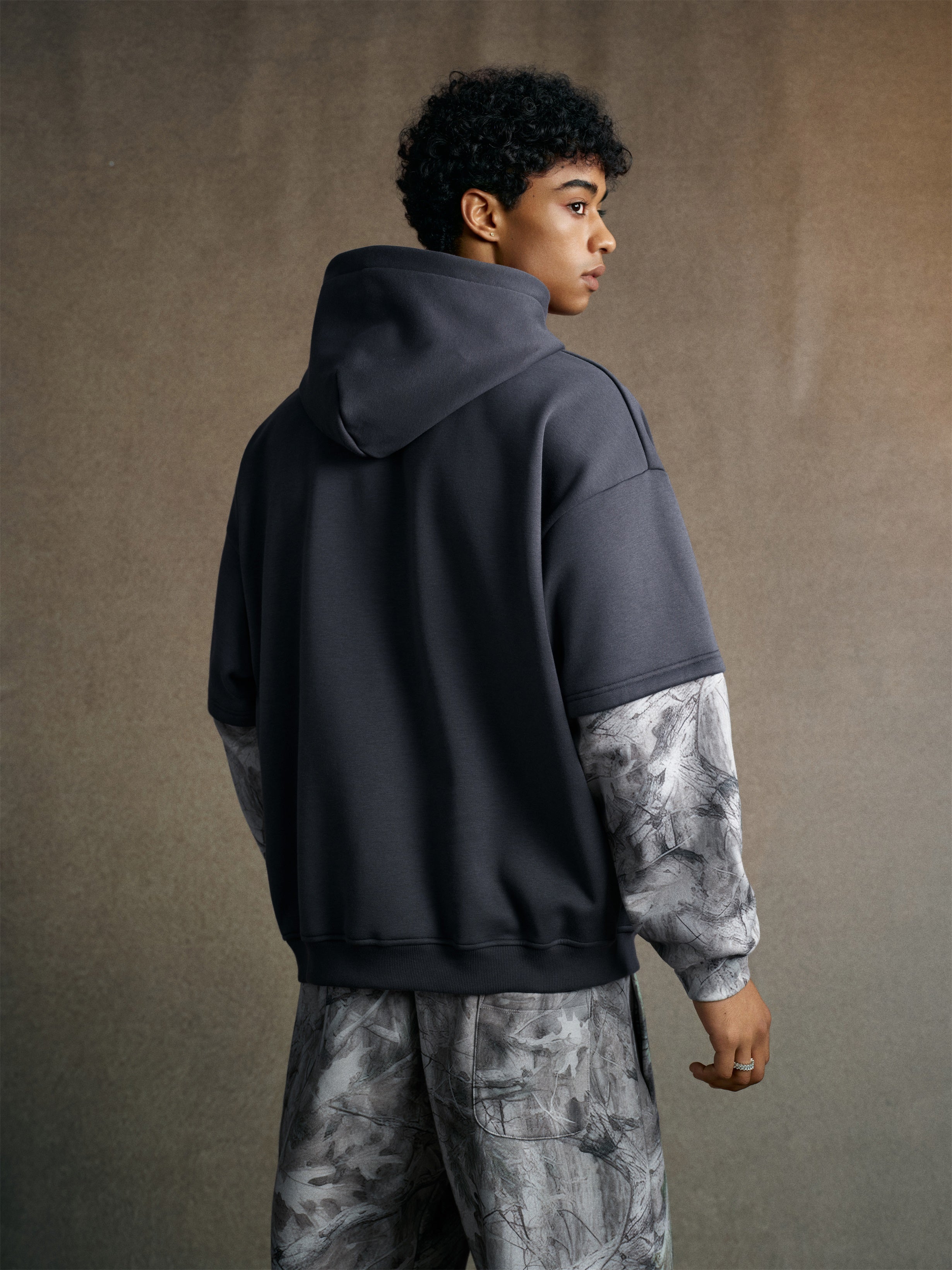 340GSM Unisex Outdoor Washed Layered Spliced Fleece Hoodie Dark Grey
