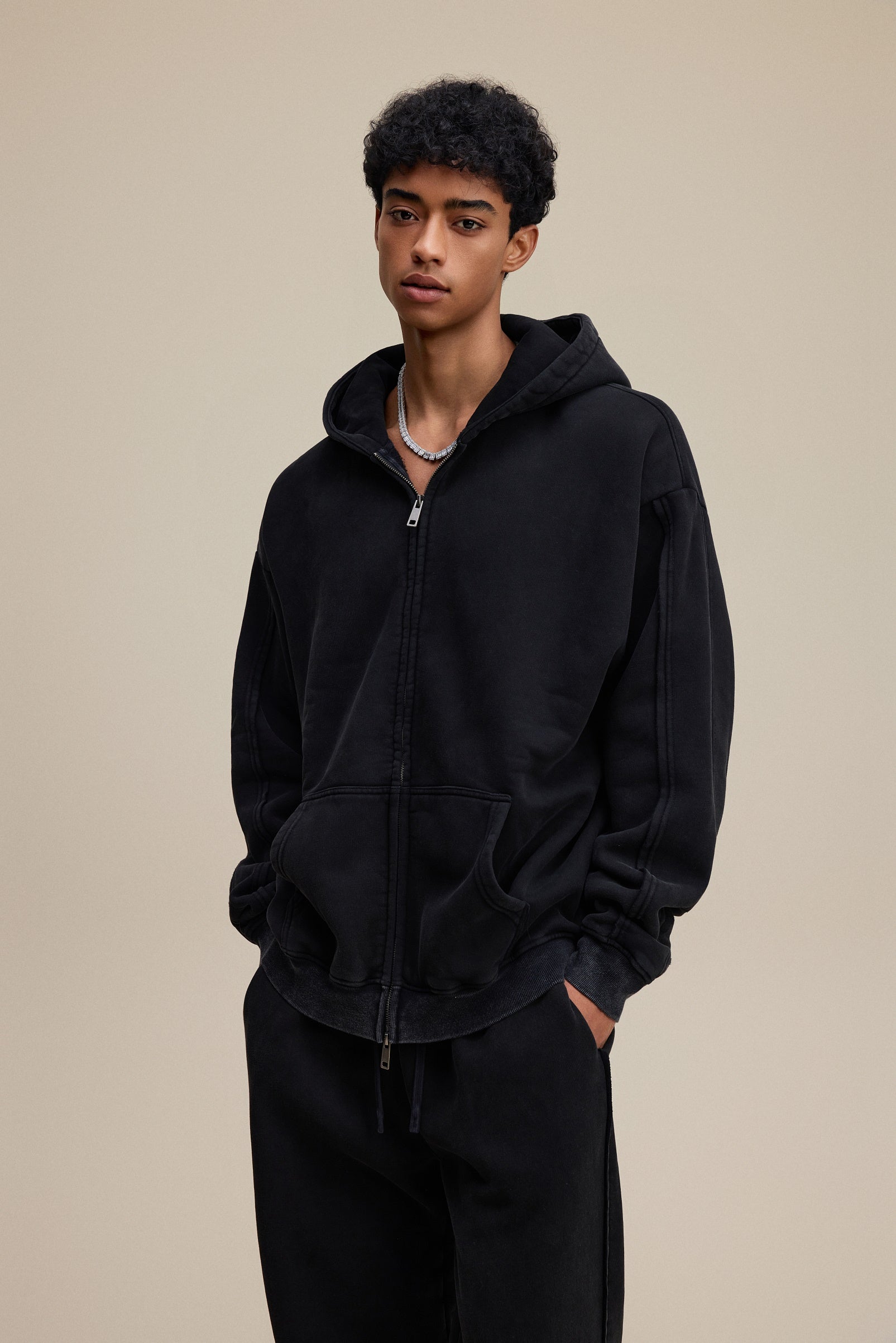 400GSM Men’s Raw-Edge Panelled Double-Zip Pigment-Wash Hoodie Snowflake Grey