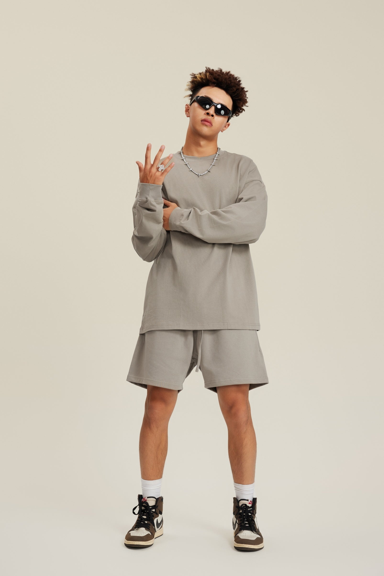 305GSM Unisex Premium Heavyweight Double-Yarn Plain Fabric Earth-Tone Basic Layering Long sleeve Grey Camel