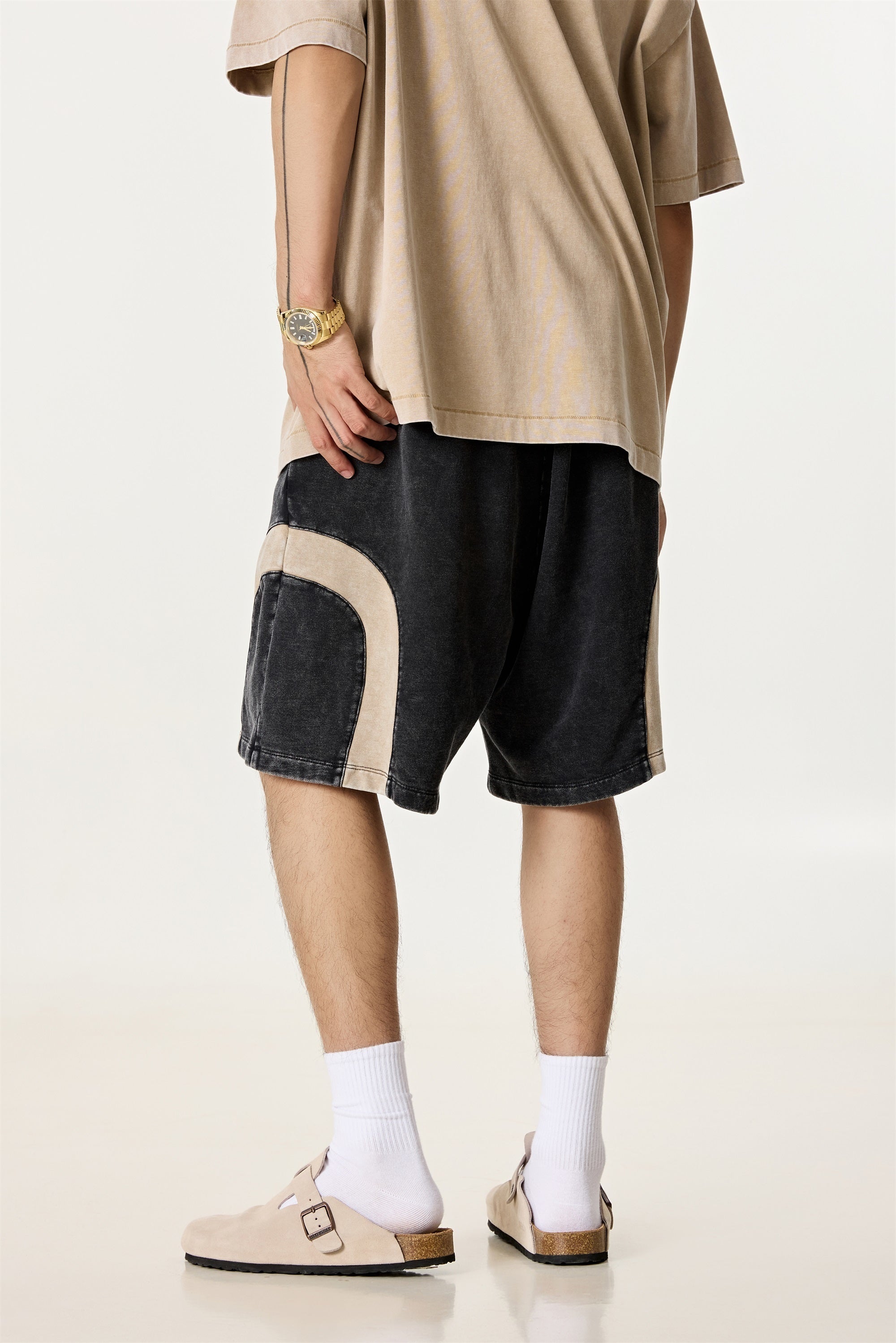 330GSM Unisex Heavyweight Contrast-Panel Snow-Washed Shorts Black/Khaki