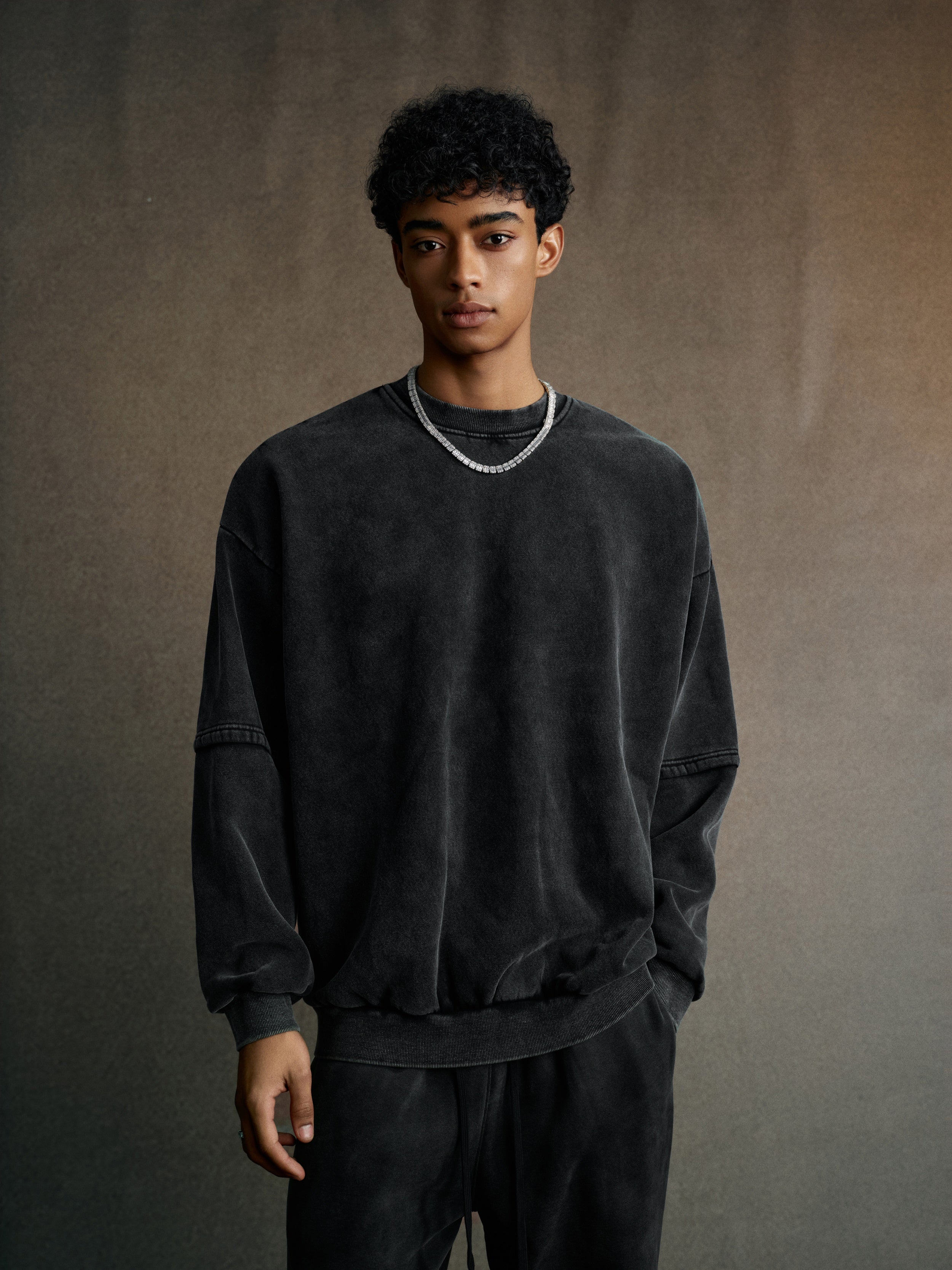 360GSM Unisex Faux-Two-Piece Distressed Snow-Wash Fleece-Lined Crew Neck Sweatshirt Snow wash
