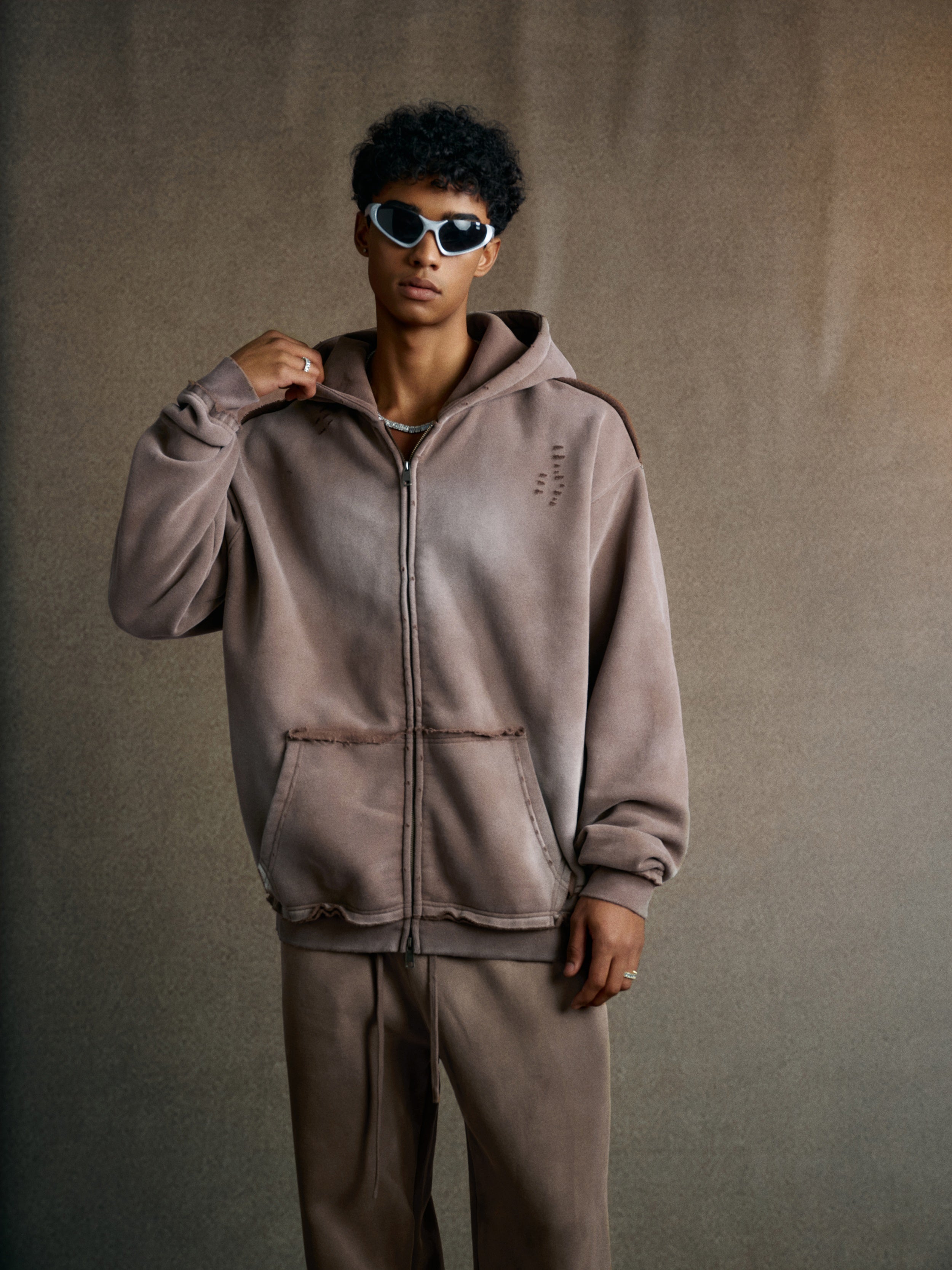 400GSM Men's Distressed Raw-Edge Zip-Up Hoodie Dark brown