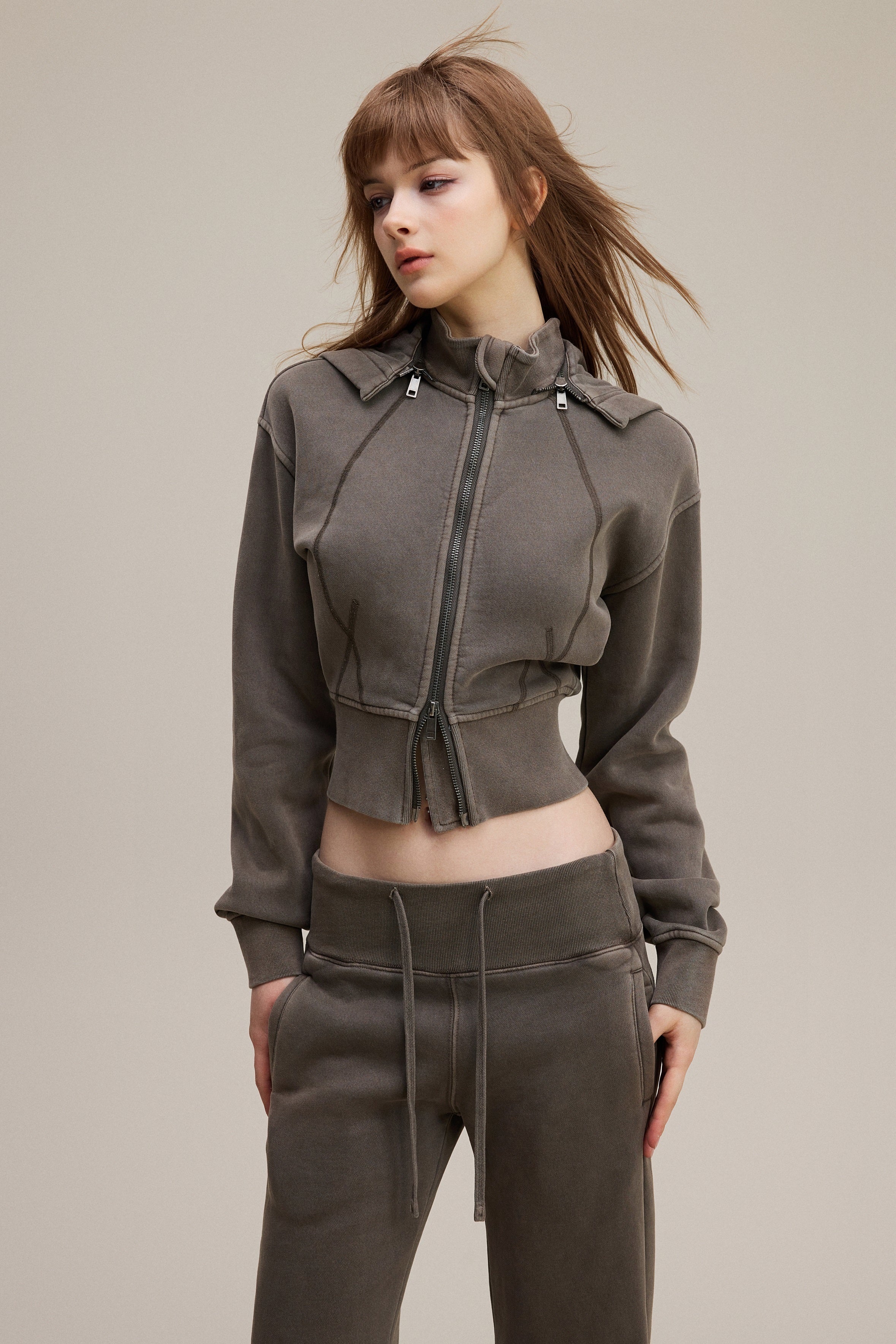 400GSM Women’s Outdoor Slim-Fit Pigment-Wash Hoodie Coffee