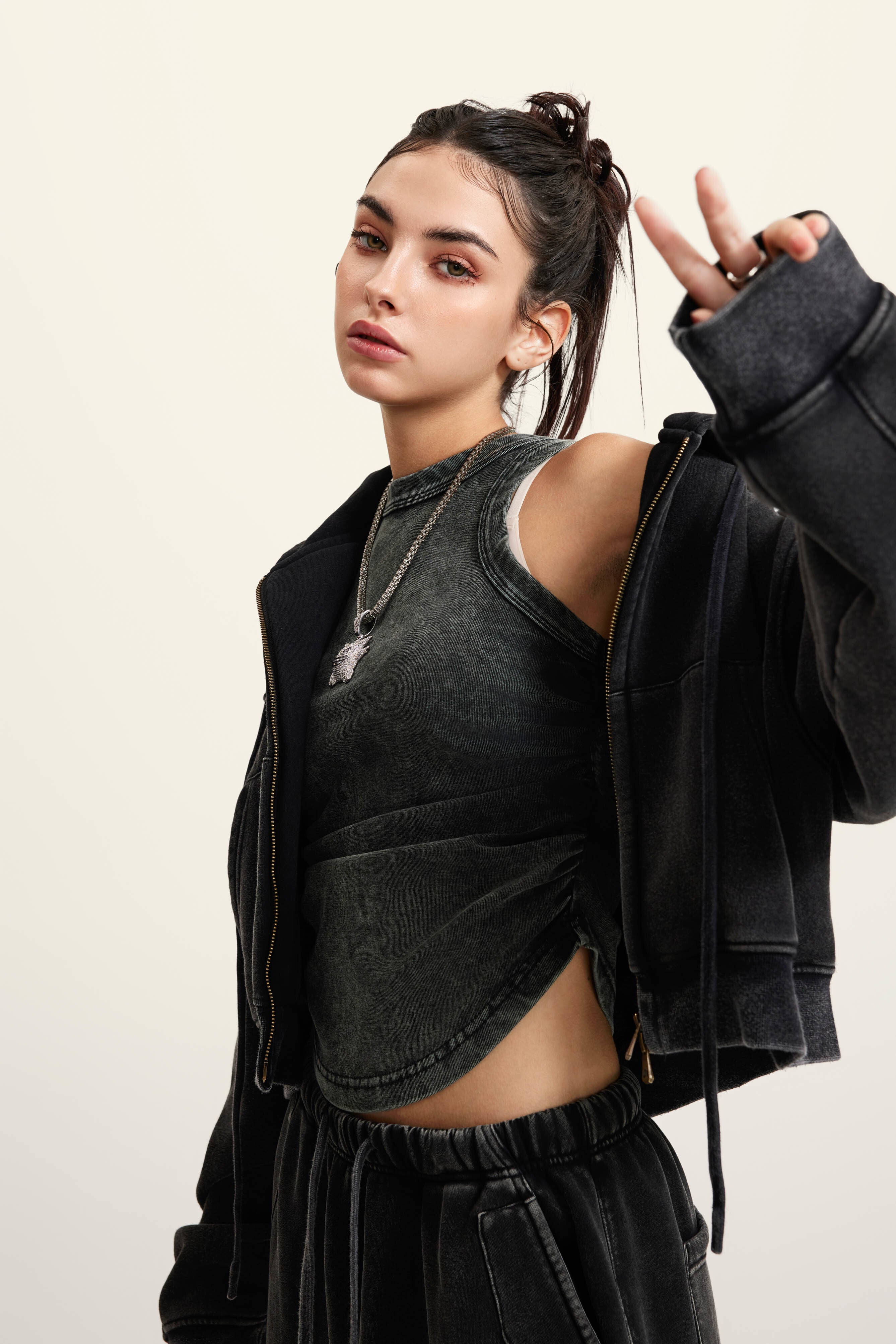 400GSM Women’s Vintage-Wash Cropped Zip-Up Hoodie Snow wash