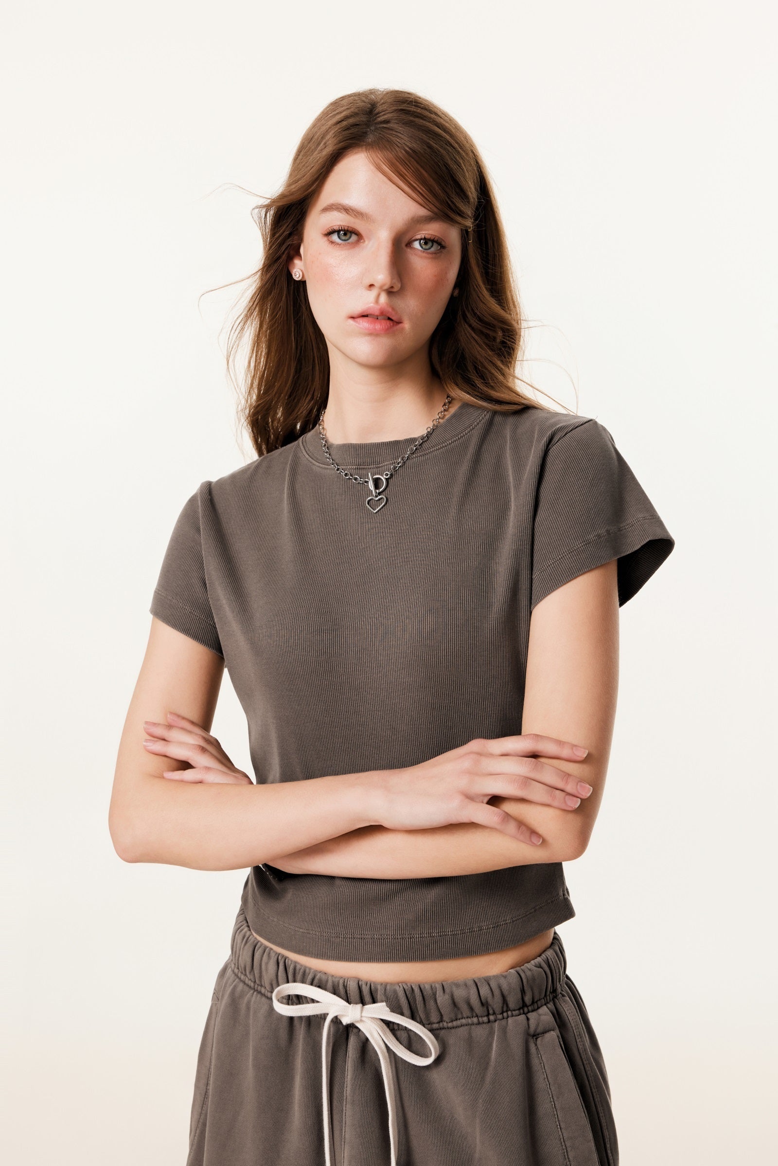 275GSM Women’s Figure-Flattering Straight Shoulder T-shirt Coffee