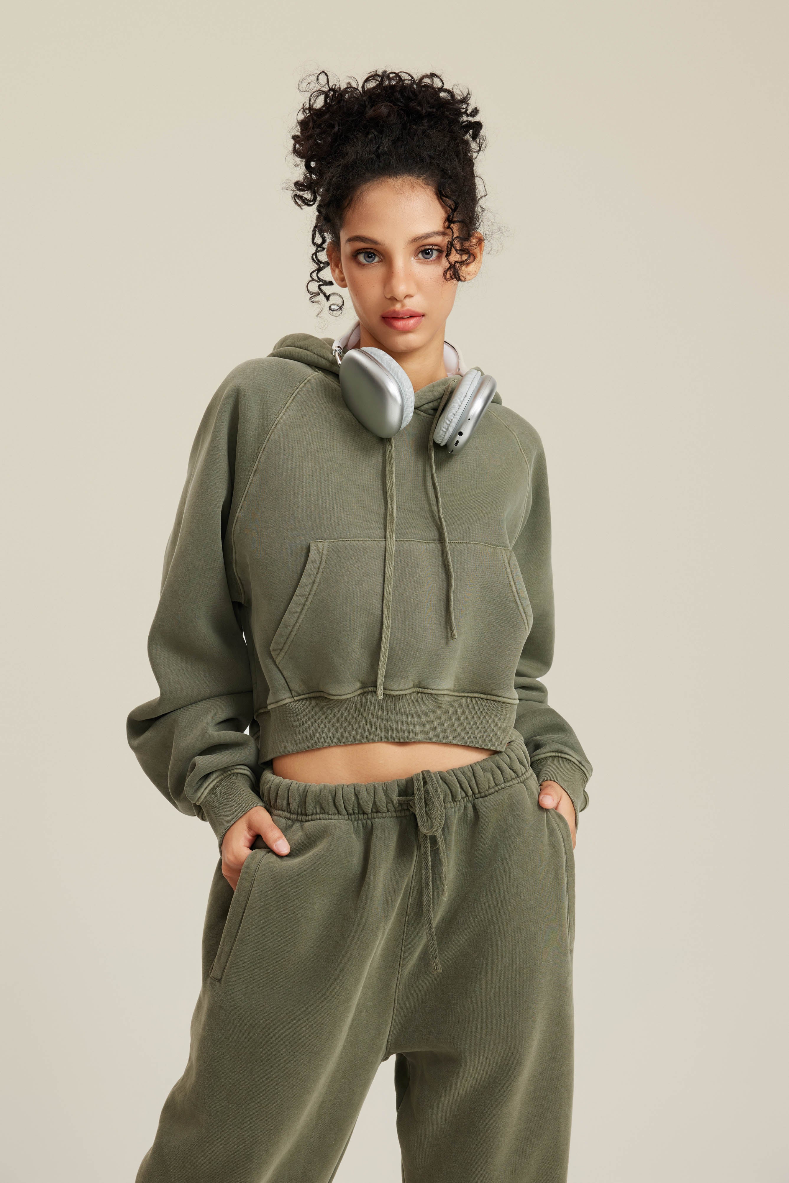400GSM Women’s Retro-Wash Raglan Cropped Hoodie Gray Green