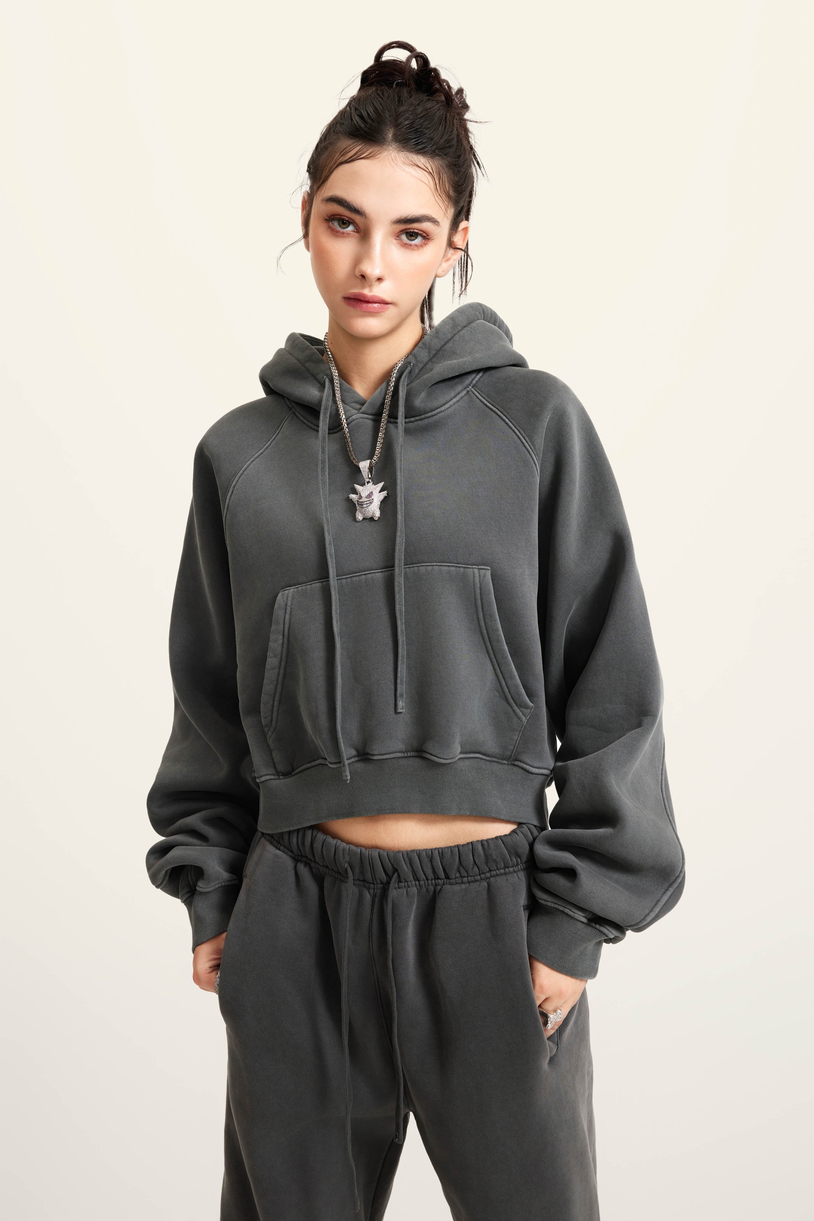 400GSM Women’s Retro-Wash Raglan Cropped Hoodie Dark gray