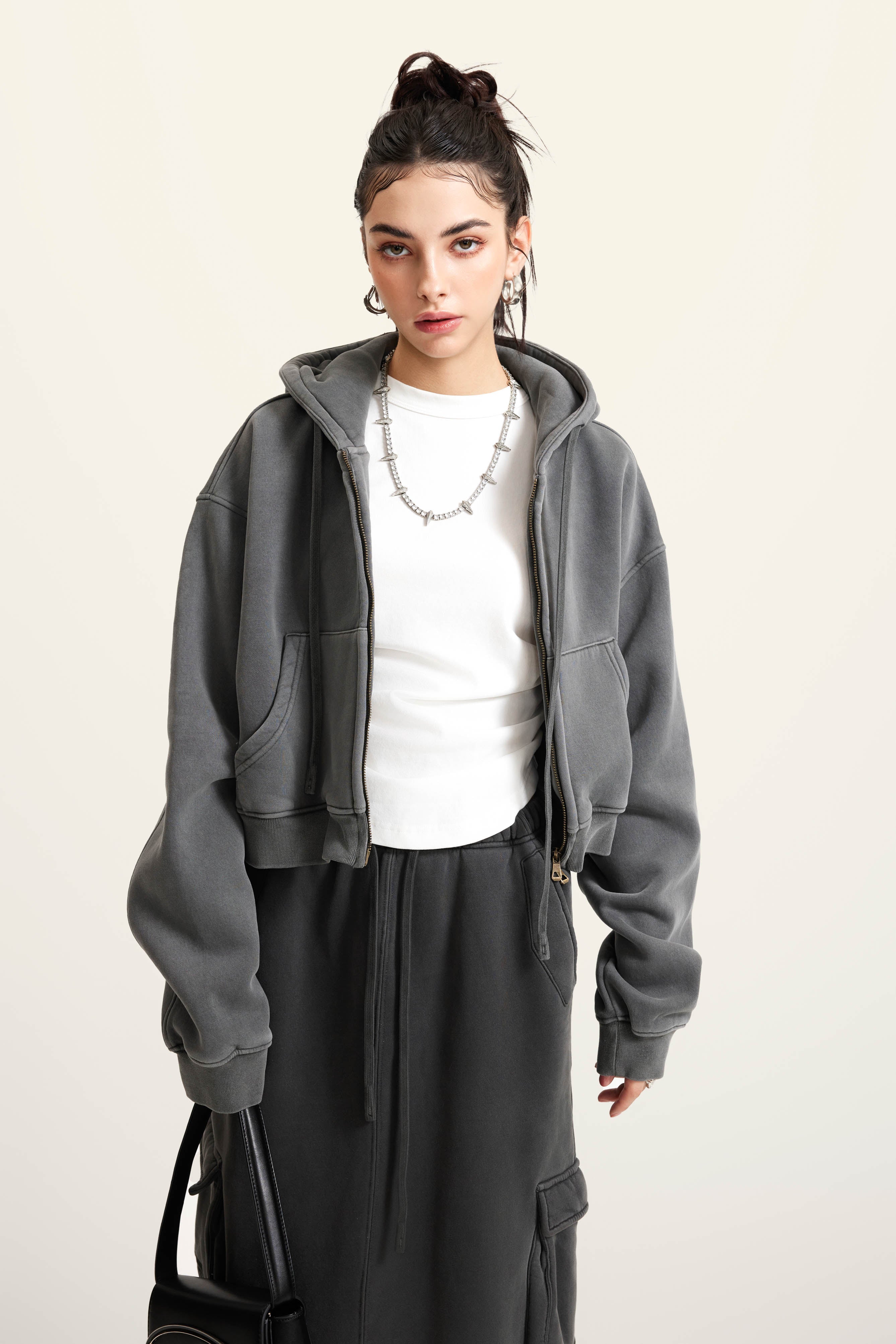 400GSM Women’s Vintage-Wash Cropped Zip-Up Hoodie Dark Gray